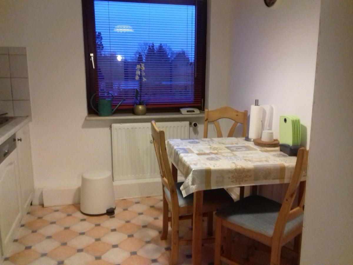 Ferienwohnung, Monteurwohnung Bis 6 Personen Rottorf Exterior photo